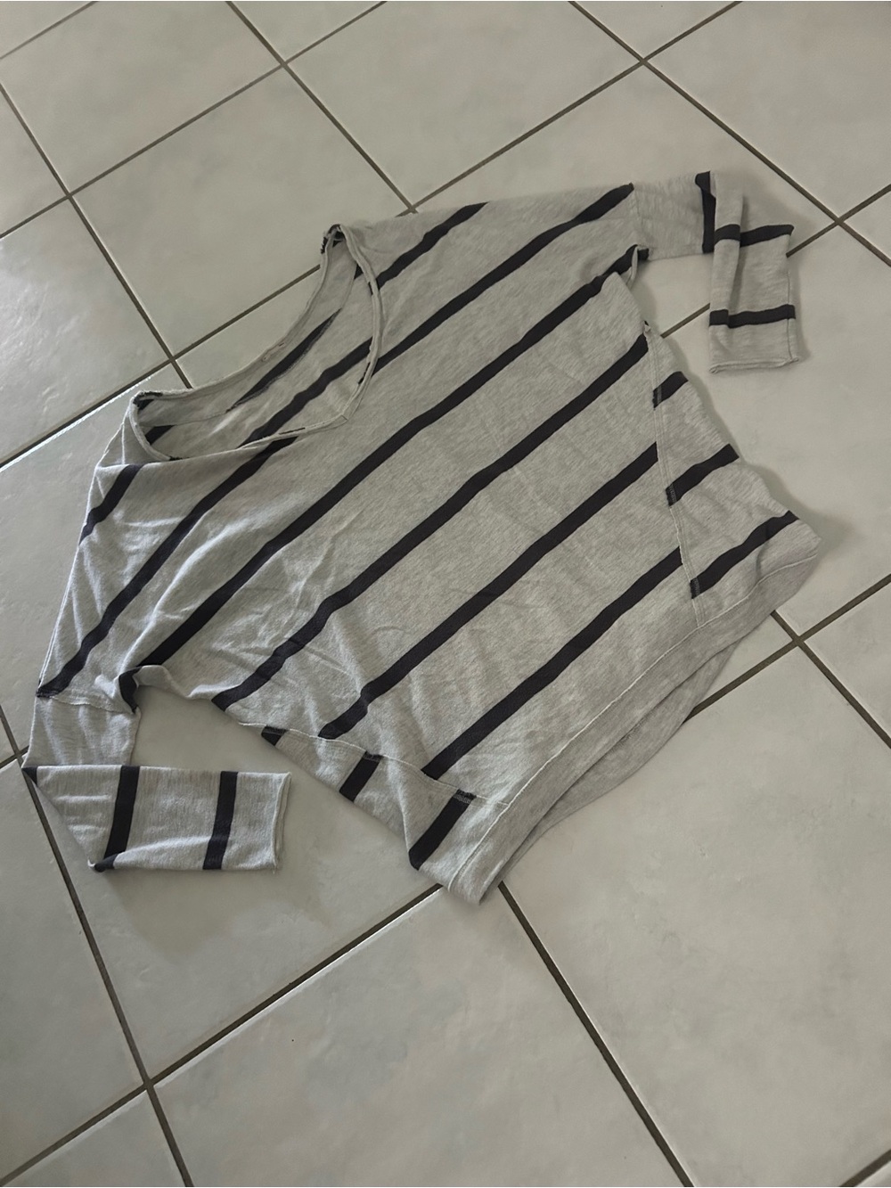 Urban Outfitters Gray Striped V-Neck Pullover - Picture 3 of 7